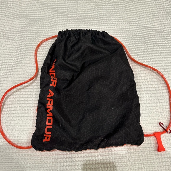 Under Armour Drawstring bag - Picture 2 of 2